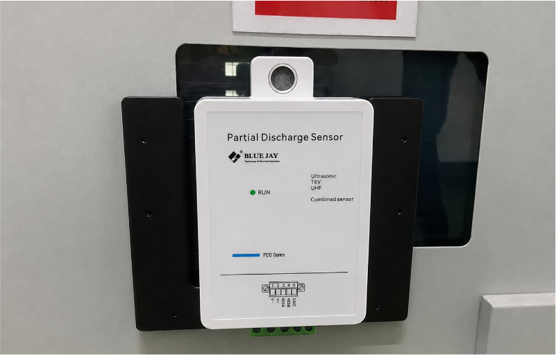 Three-in-one partial discharge sensor magnetic mounting